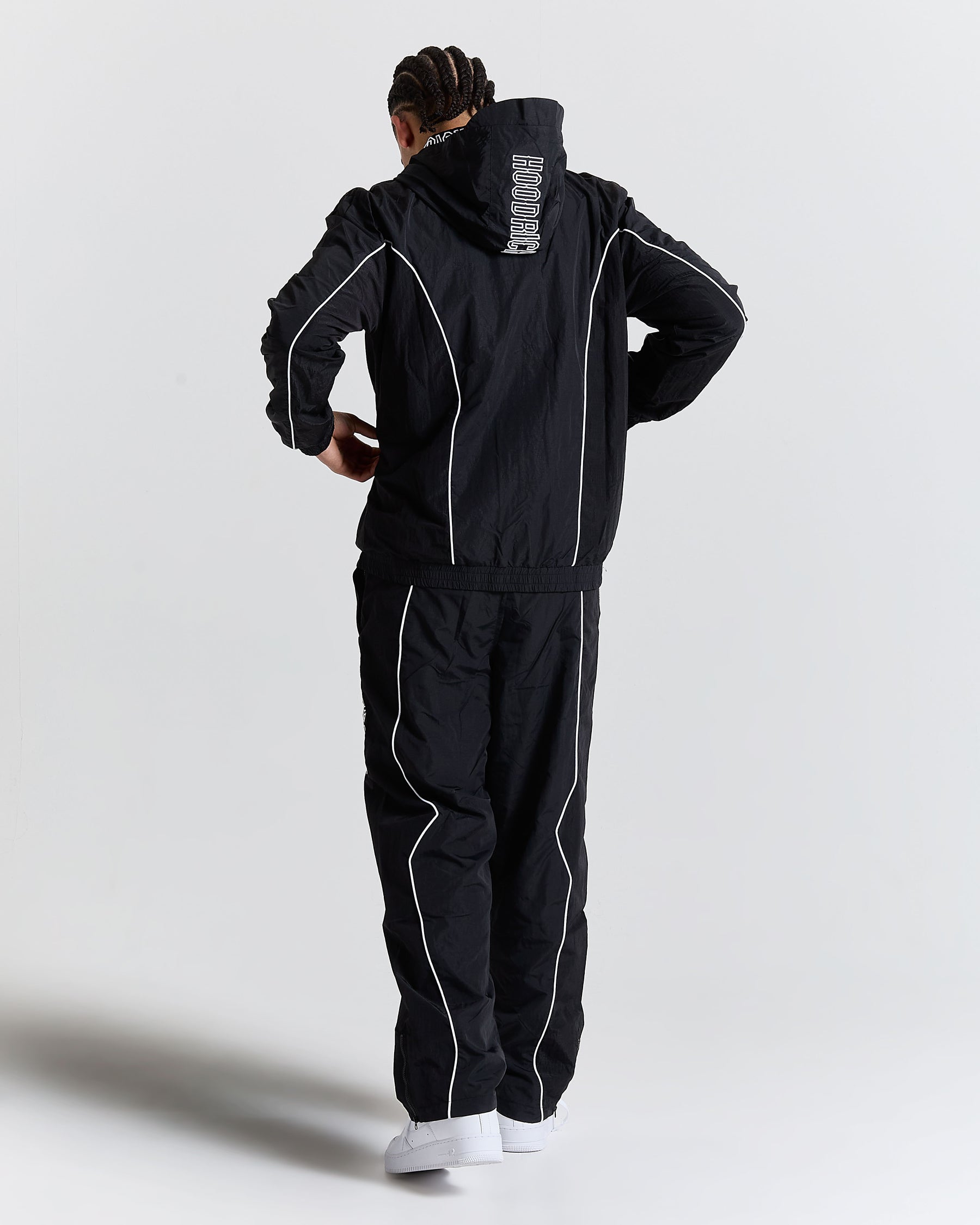 Chaser H Panel Windbreaker - Black