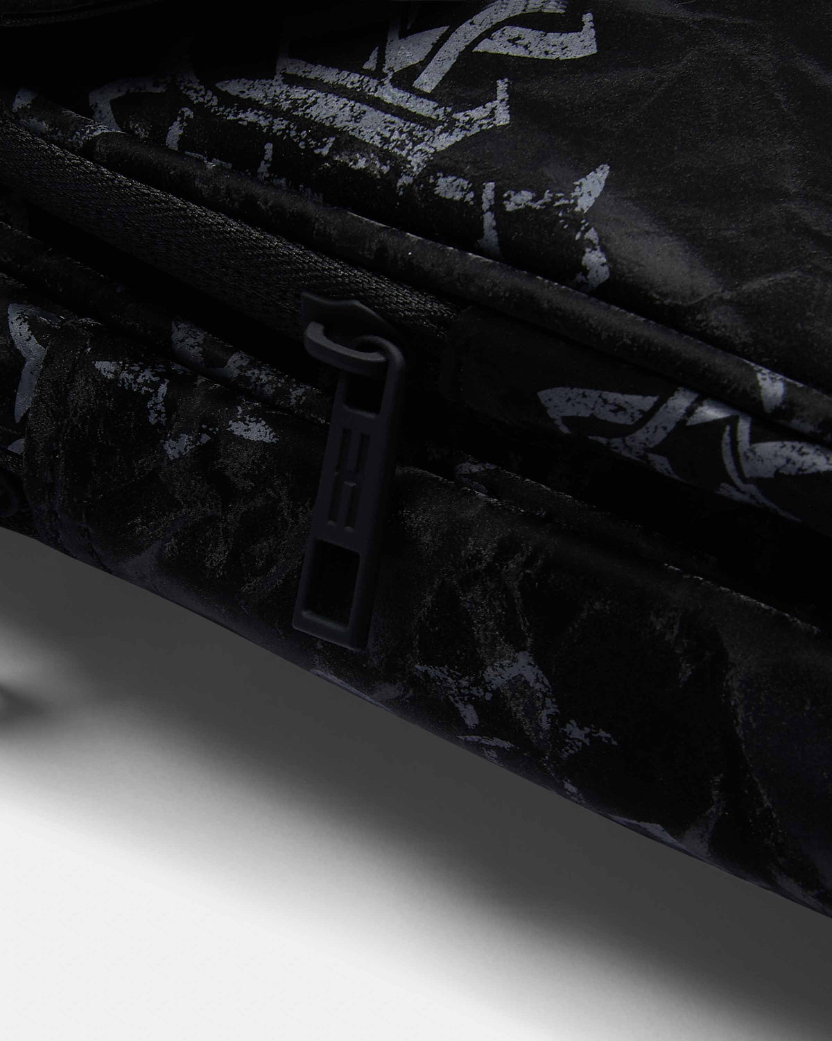 Virtux Sling Bag - Black/Grey