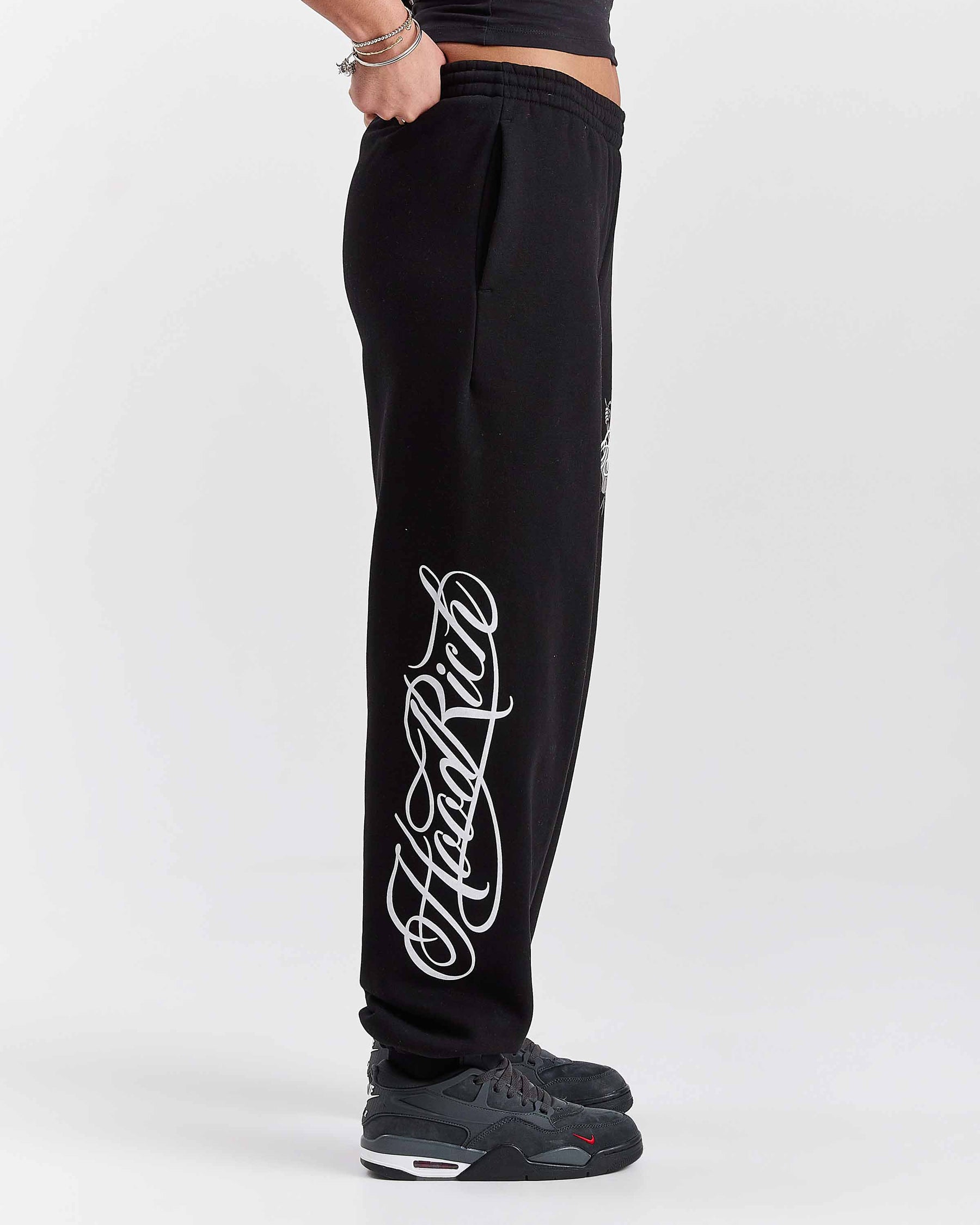 Vox Oversized Joggers - Black/Red