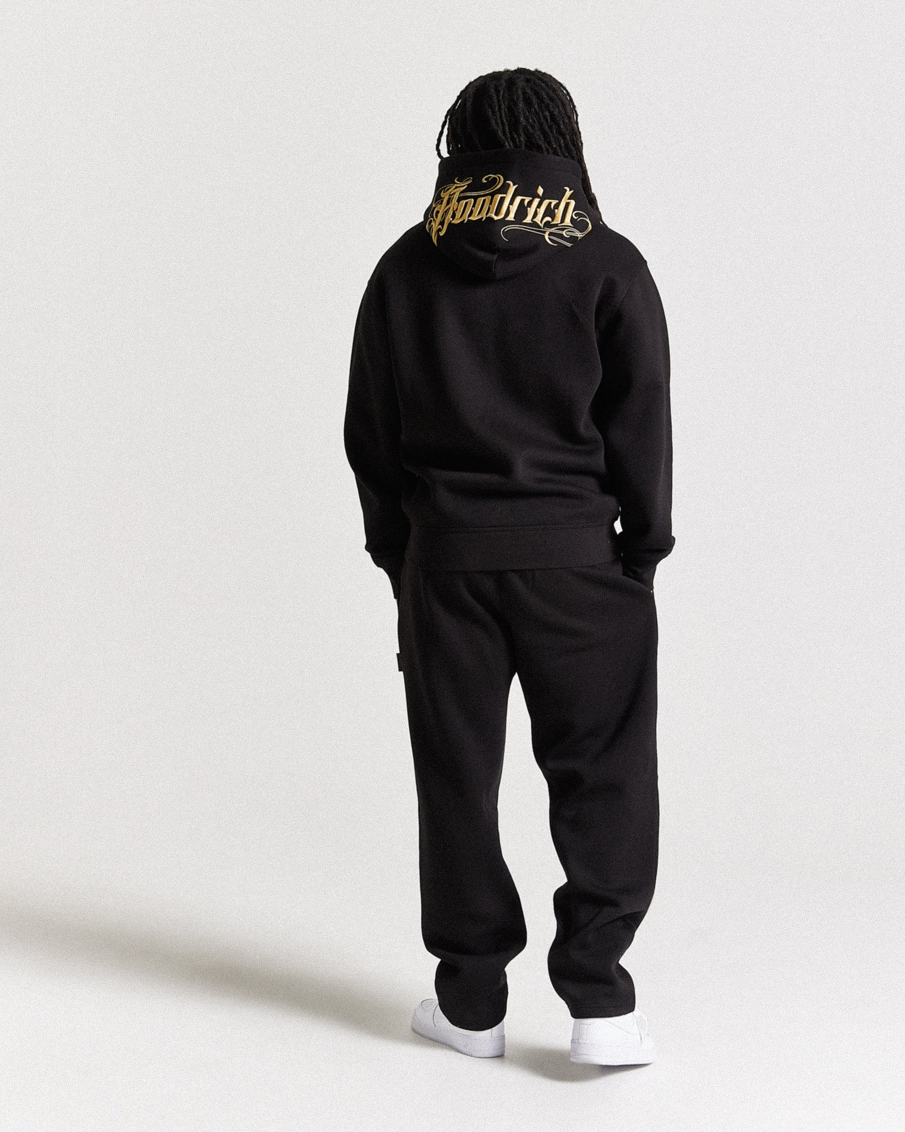 Script Oversized Jogger - Black/Gold