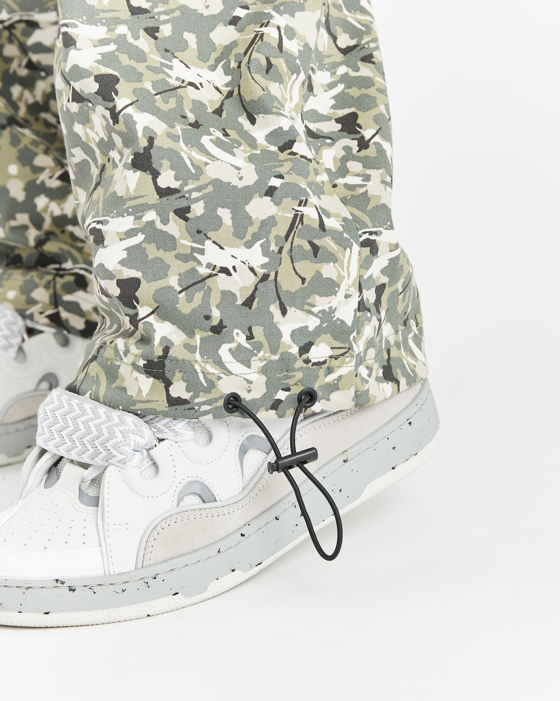 Covert Cargo Pants - Camo/White